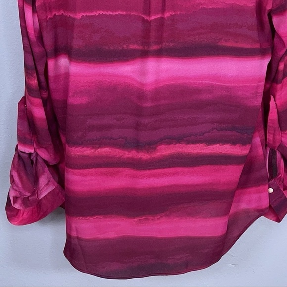 MEDIUM INVESTMENTS FUCHSIA PINK OMBRÉ PRINT BLOUSE  HENLEY NECKLINE - Picture 8 of 11
